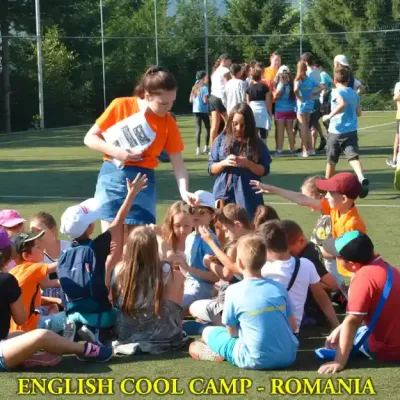 Imagini de la activitățile taberelor English Cool Camp 2